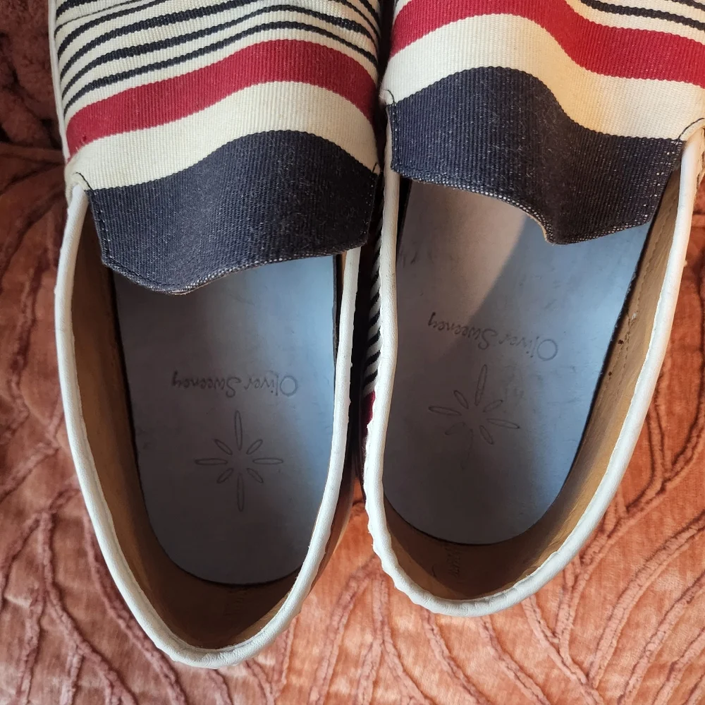 Striped Loafers - Red and Black